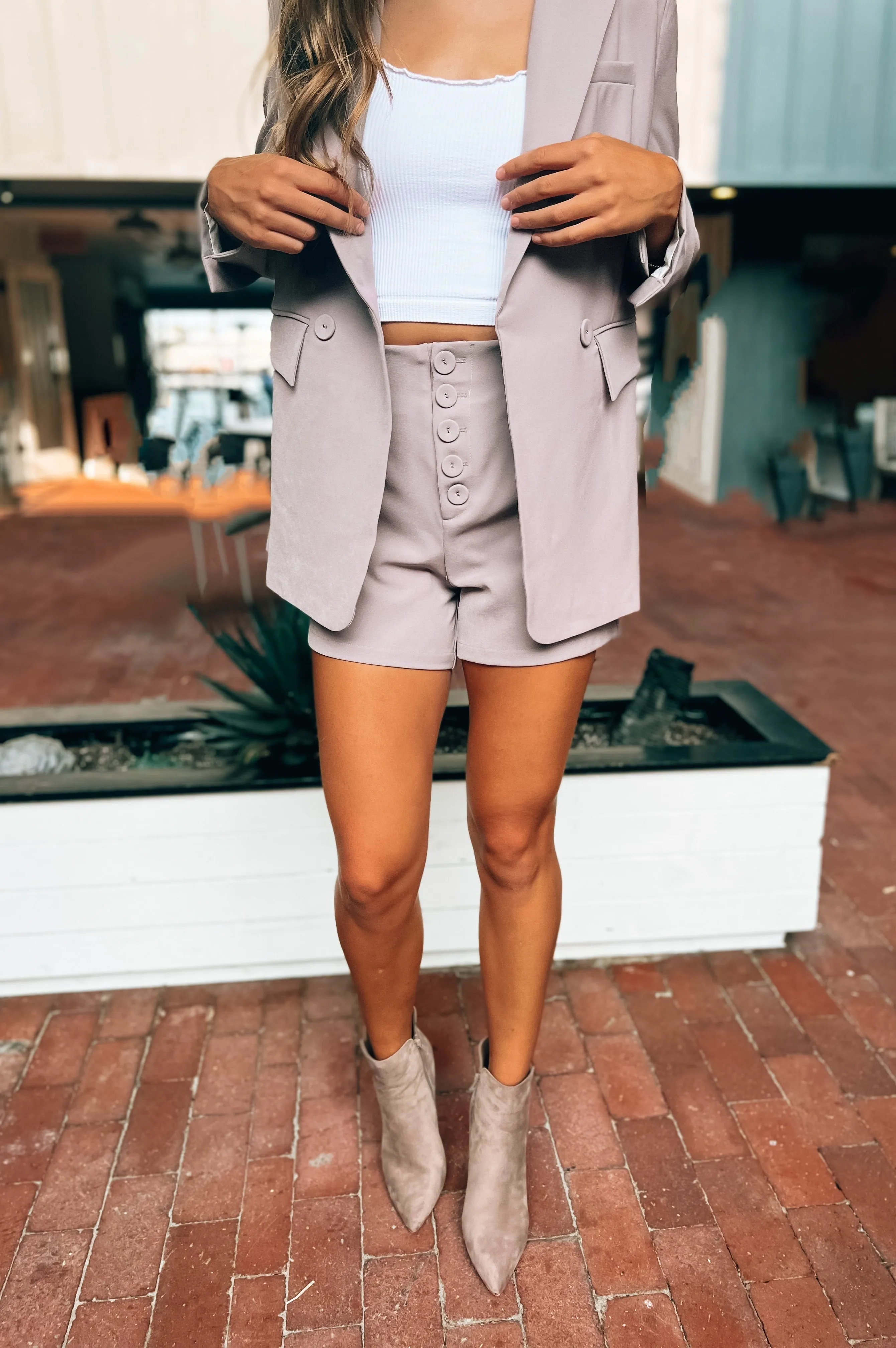 5th Avenue Shorts