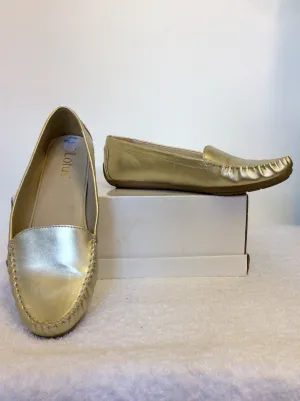 BRAND NEW LOTUS GOLD SLIP ON LOAFERS SIZE 6/39