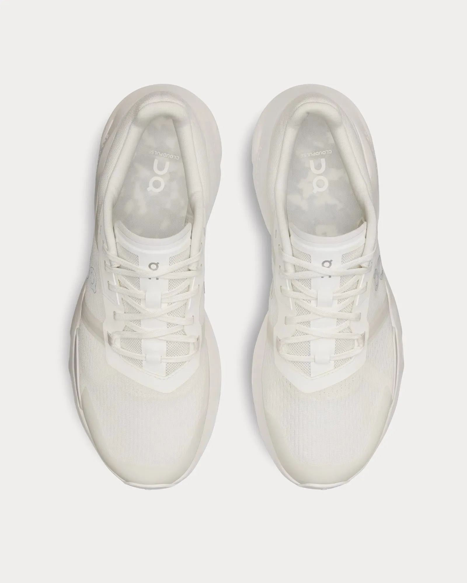 Cloudpulse Undyed / Frost Training Shoes