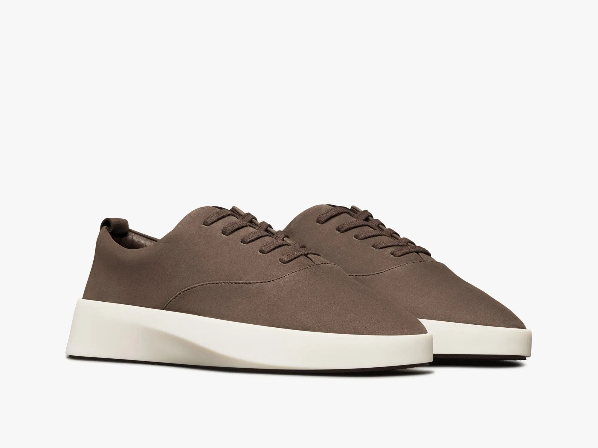Cruise Lace-Up