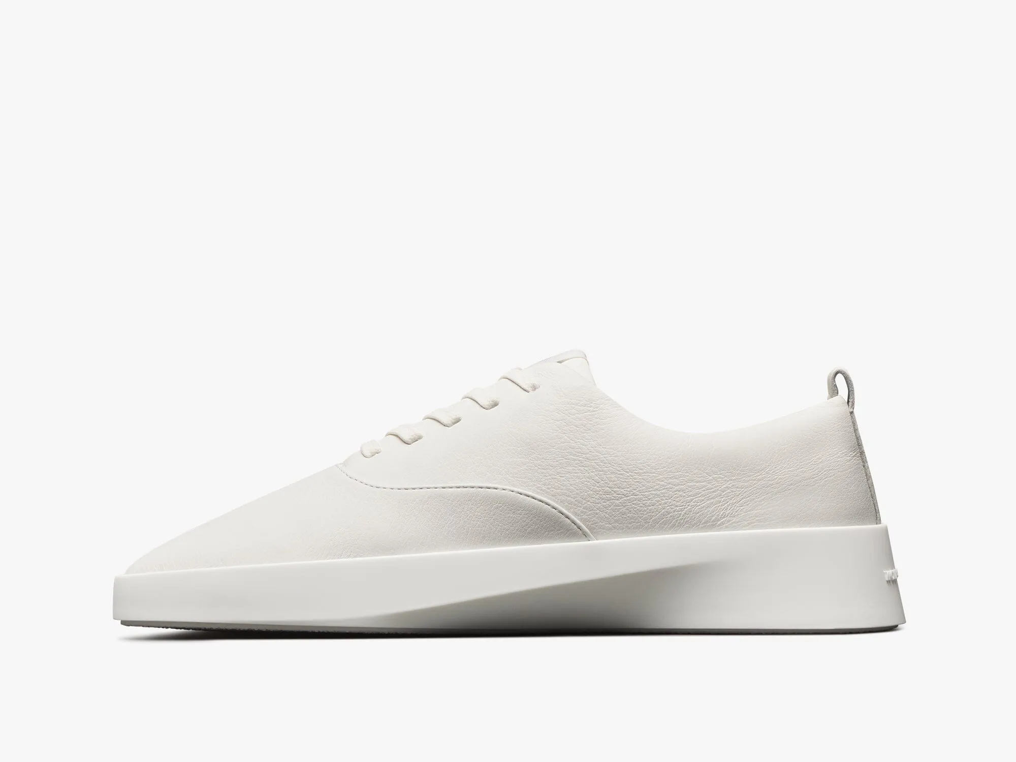 Cruise Lace-Up