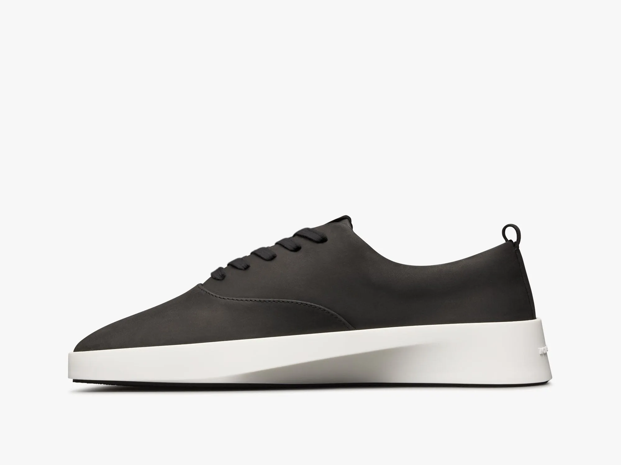 Cruise Lace-Up