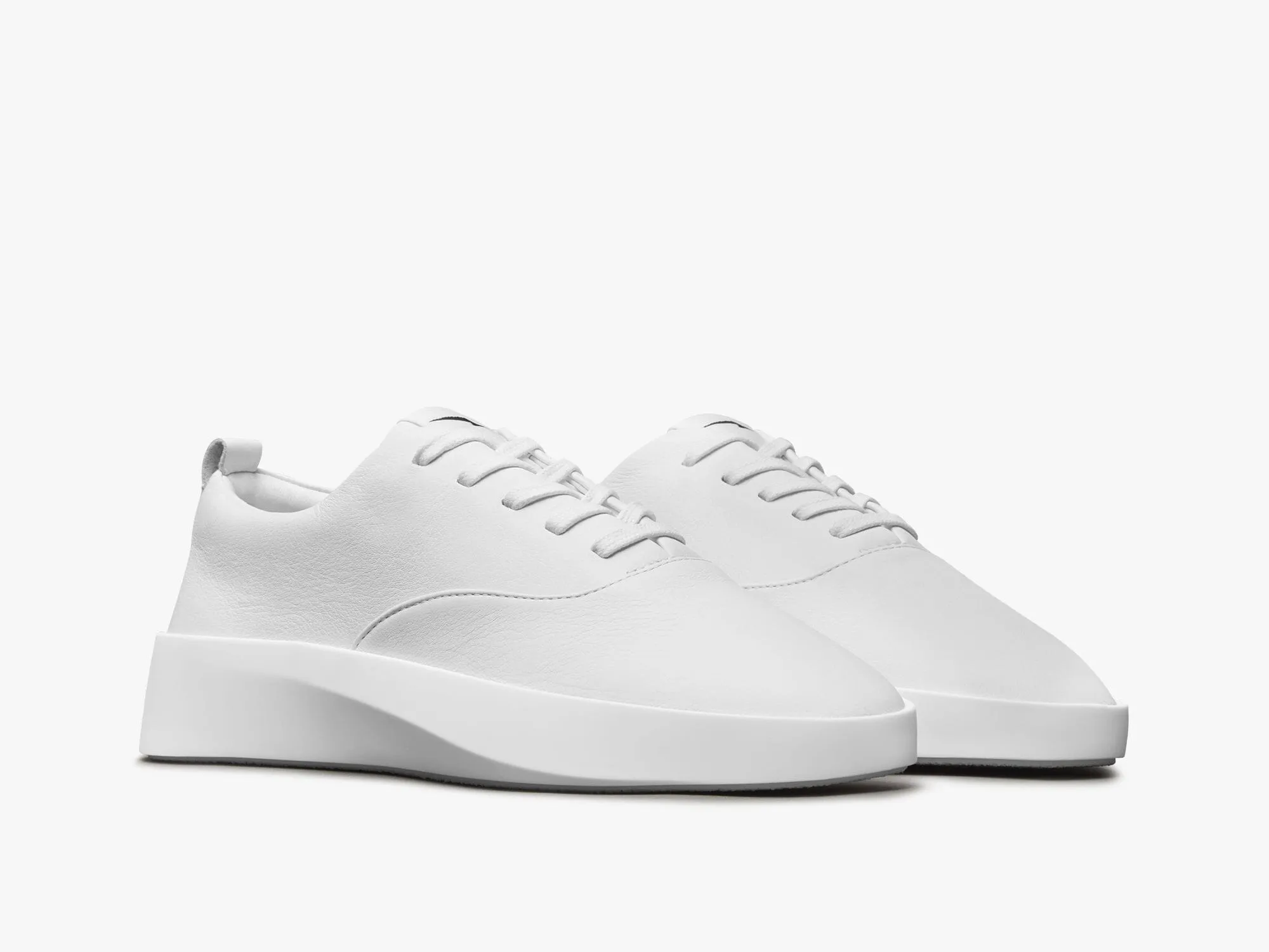 Cruise Lace-Up