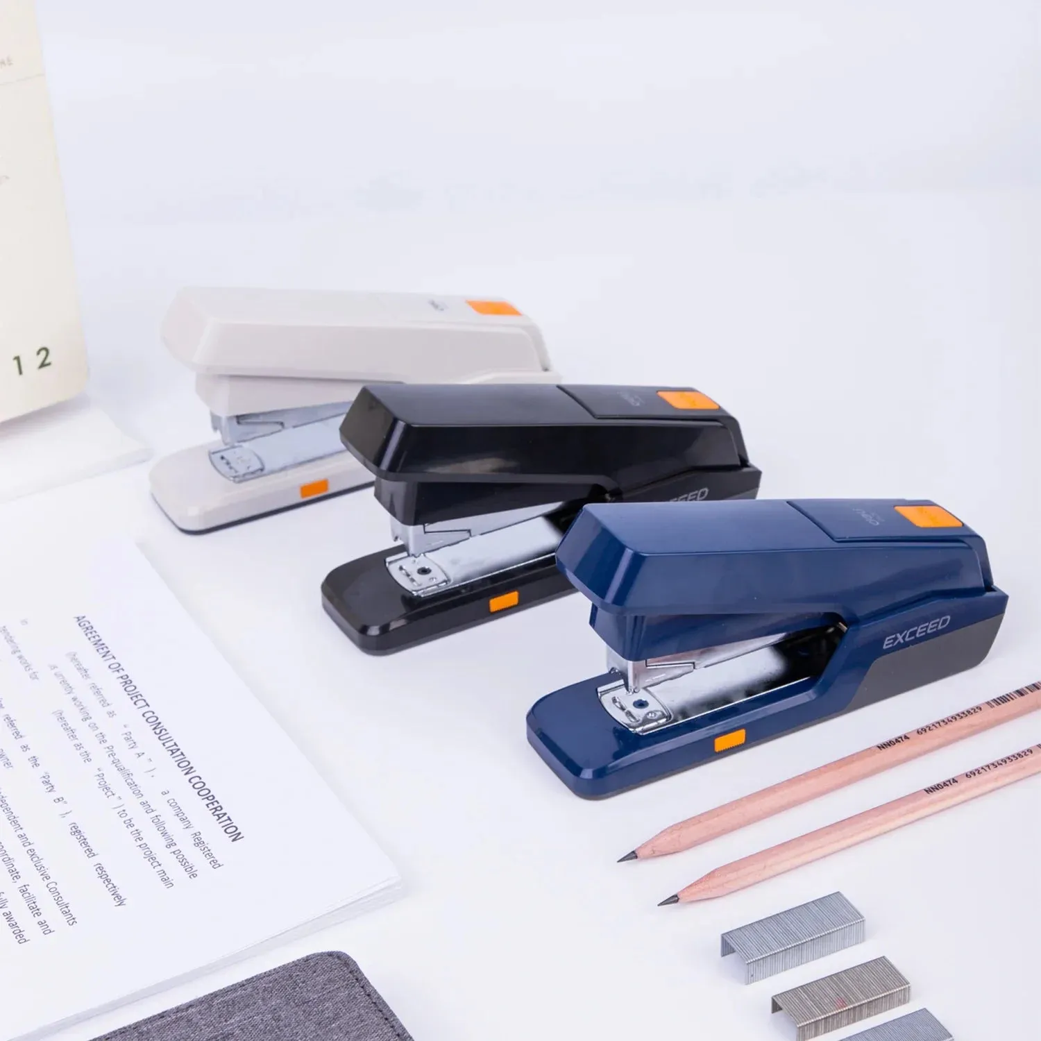 Heavy Duty Effortless Stapler - Staples 25 Sheets
