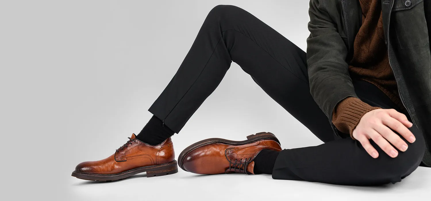 LENNOX light-brandy derby shoes.