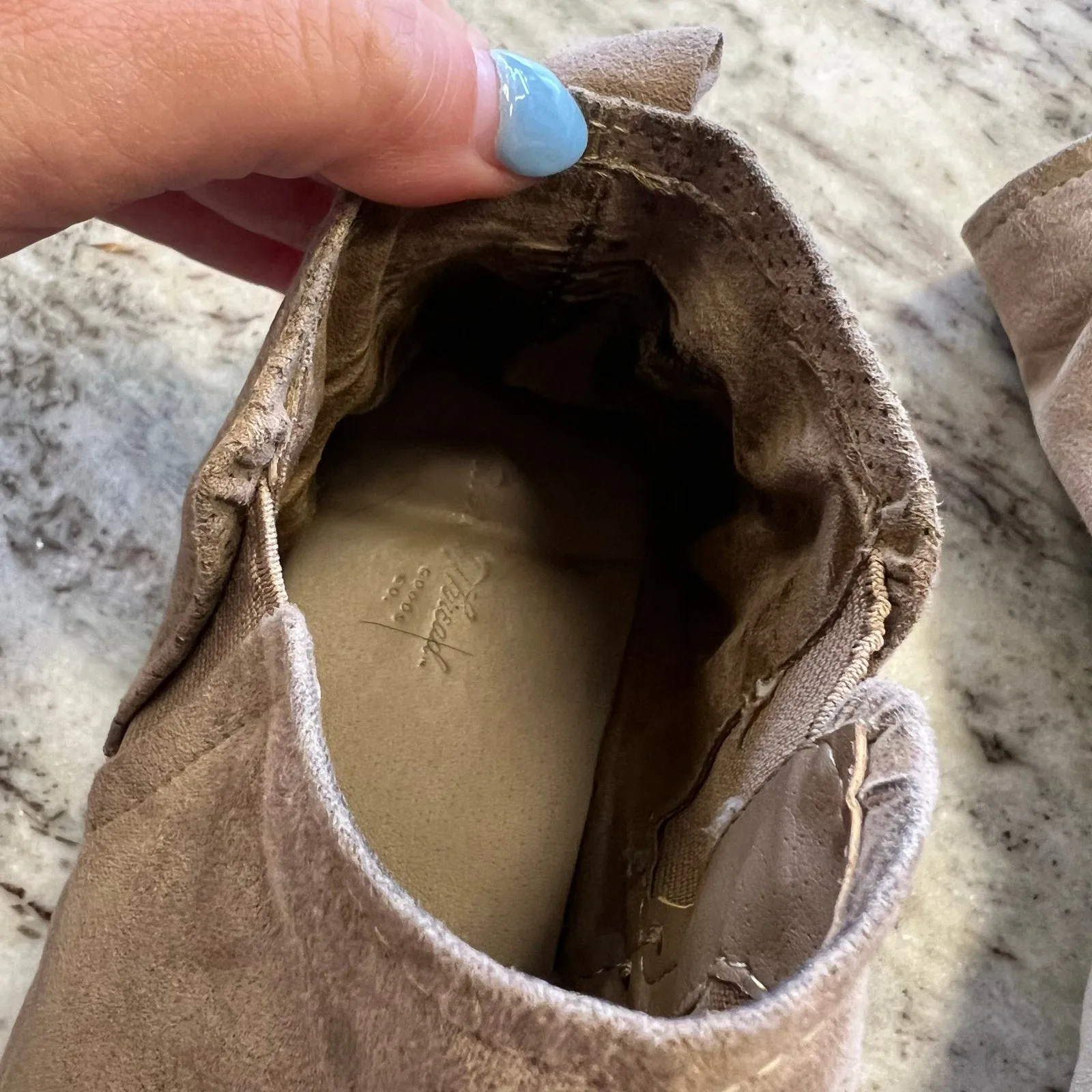 Universal Thread Casual Slip On Suede Sneaker Shoes Size 8.5